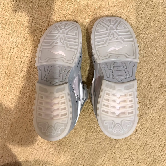 RTFKT x NIKE DUNK GENESIS - Picture 4 of 5